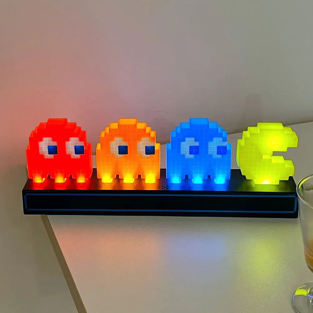 Lampe LED Univers PAC MAN 30cm/10cm, connectique USB , plusieurs modes lumineux activables