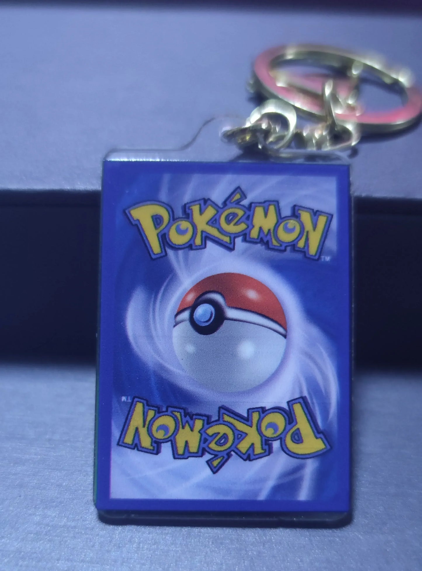 Porte clés reproduction de carte Pokémon version mini ,  Anglais , 22 modèles Disponibles !!