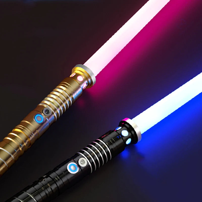 Sabre Laser univers type STARWARS avec manche métallique , son , changement de couleur , plusieurs choix dispo ! à l'unité ou par 2