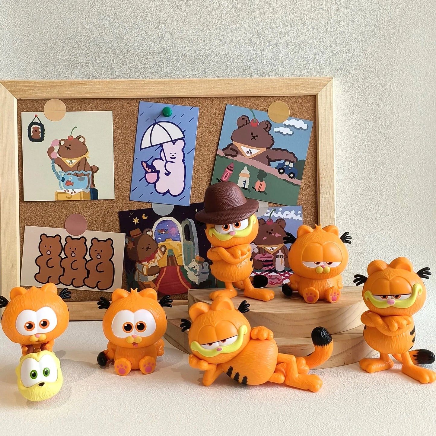 Lot de 6 Figurines Univers Garfield , taille de 5.8cm à 9.3cm